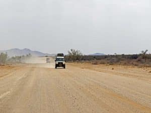 Hinunter in die Namibwüste
